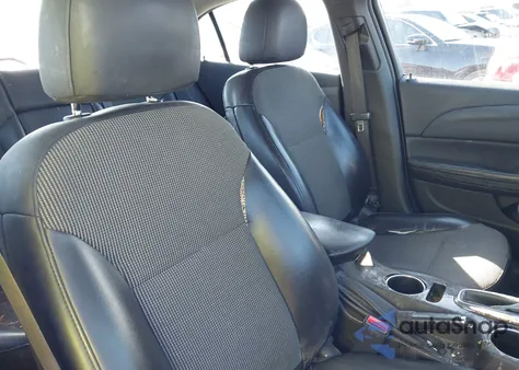 2015 Chevrolet Malibu 1Lt из США, поврежденный, VIN 1G11C5SL0FF284812